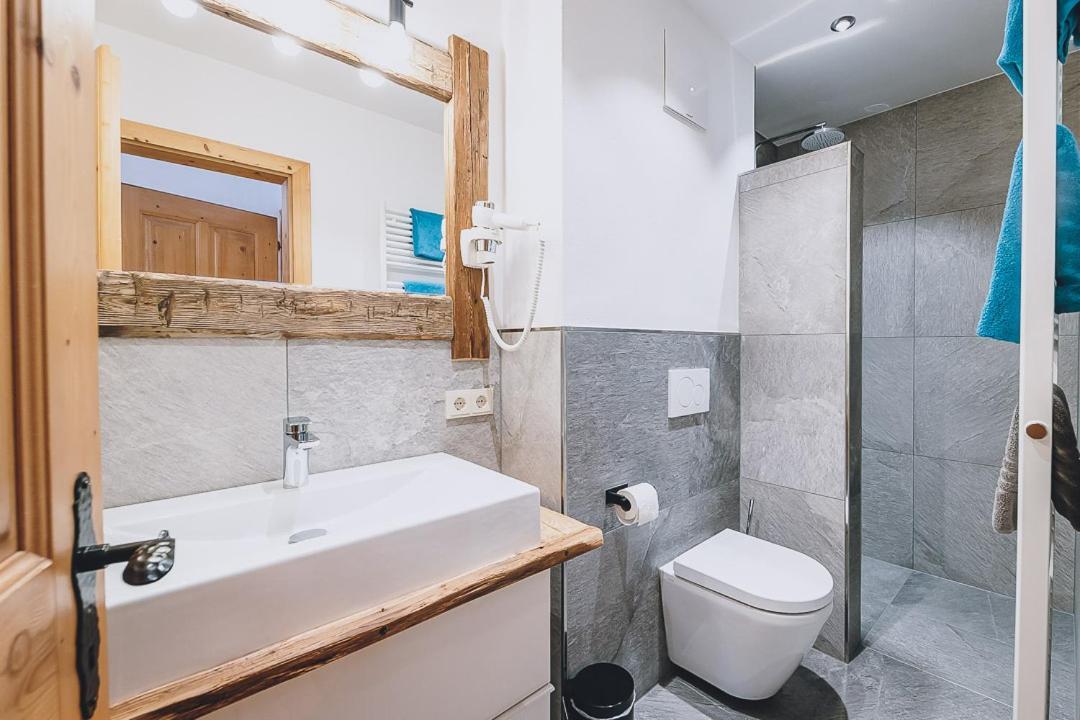 Appartement Adamhof Spielberg 레오강 외부 사진